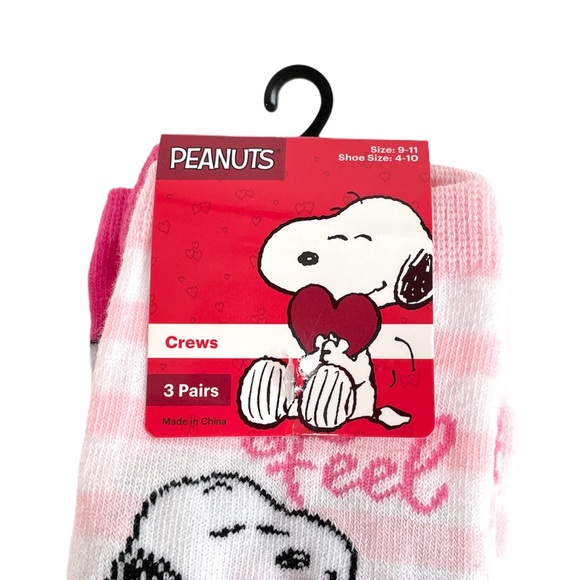 Peanuts Snoopy and Woodstock Valentine’s Socks - Picture 5 of 7